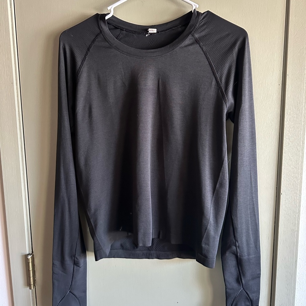 Lululemon Black Swifty Long Sleeve Women's Top
